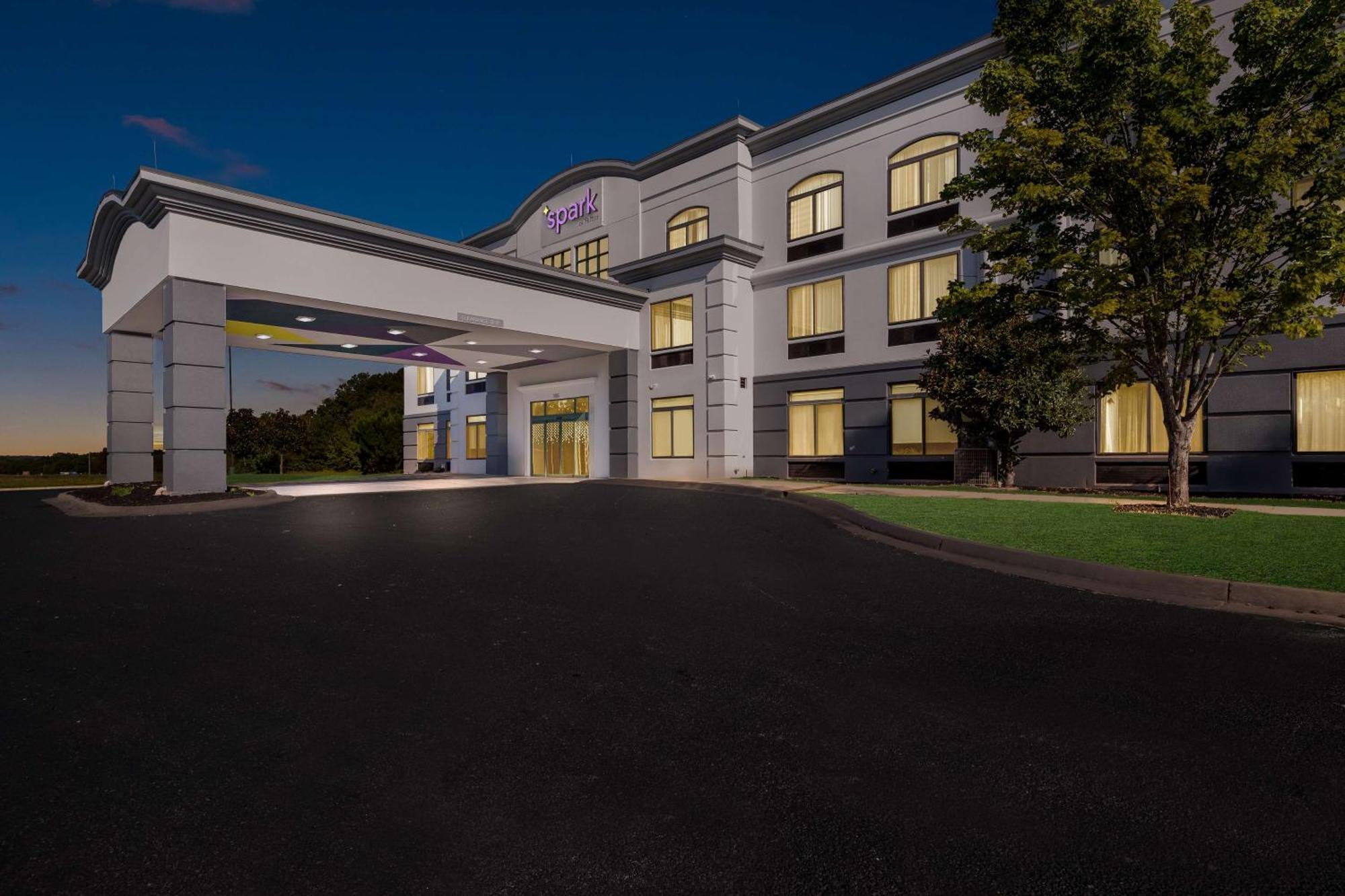 Spark By Hilton Tupelo Bagian luar foto