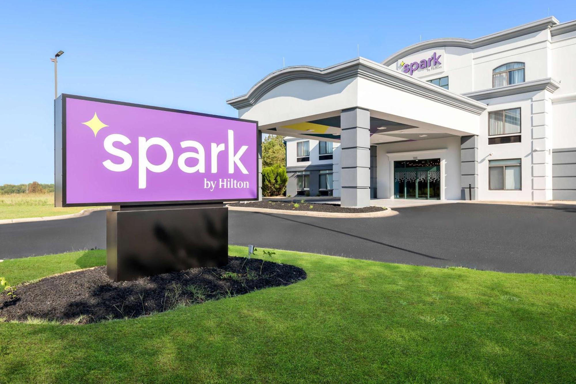 Spark By Hilton Tupelo Bagian luar foto